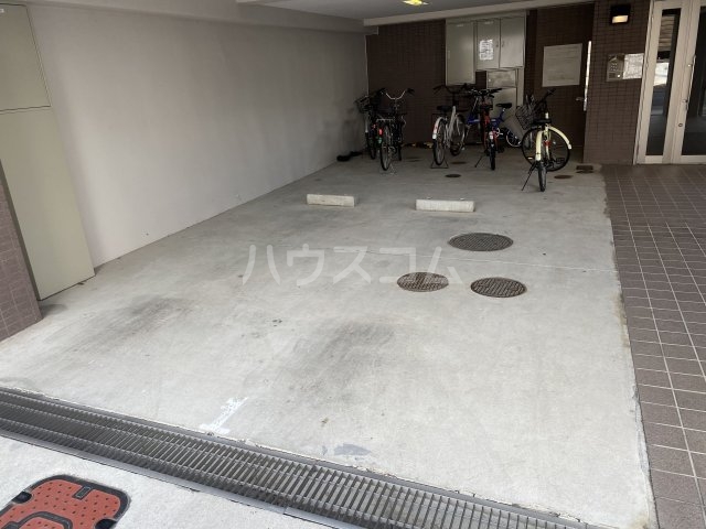 22/30 駐車場