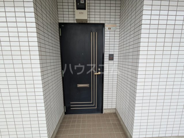 3/5 エントランス