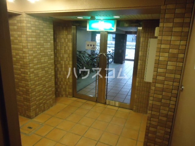 3/7 エントランス