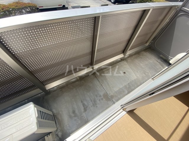 16/28 バルコニー