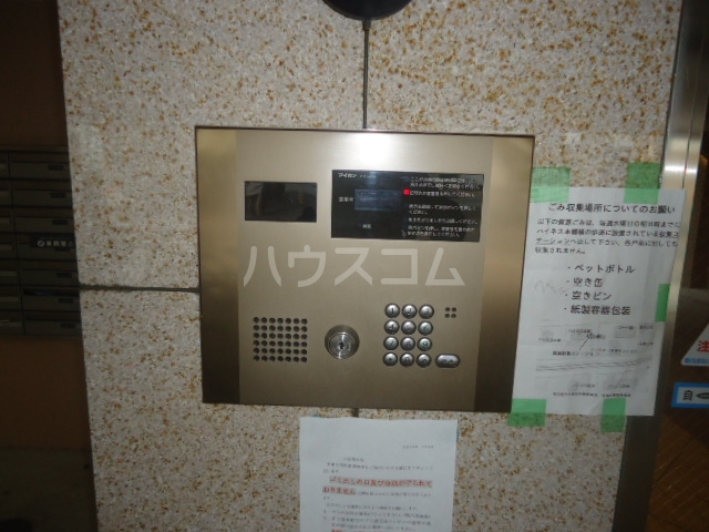 17/25 エントランス