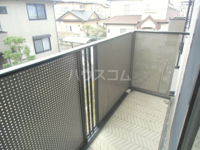 18/23 バルコニー