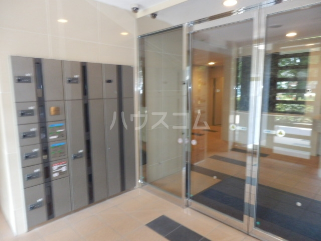 22/22 エントランス