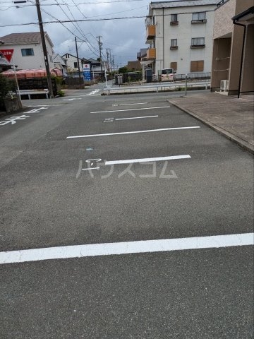 22/30 駐車場