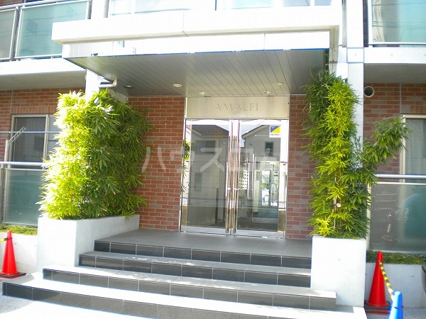 22/30 エントランス