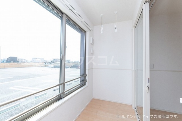 13/17 バルコニー