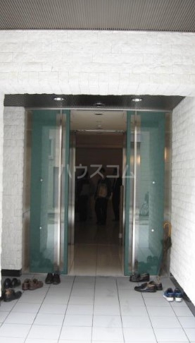 2/4 エントランス