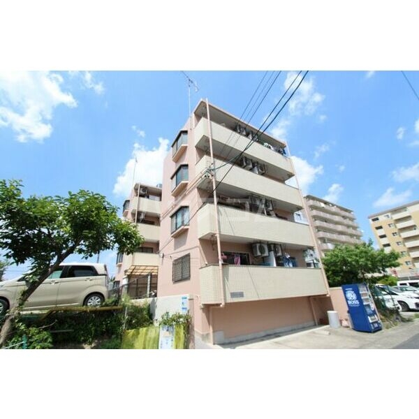 14/15 エントランス