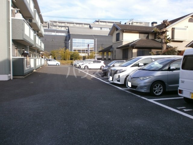 19/26 駐車場