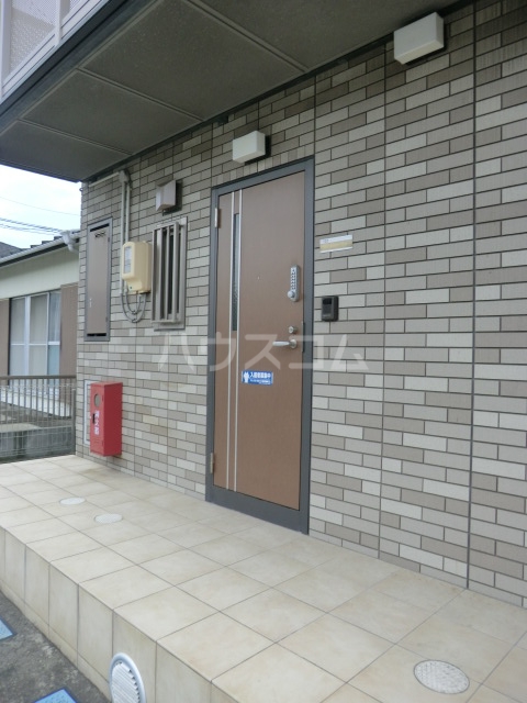 21/22 エントランス