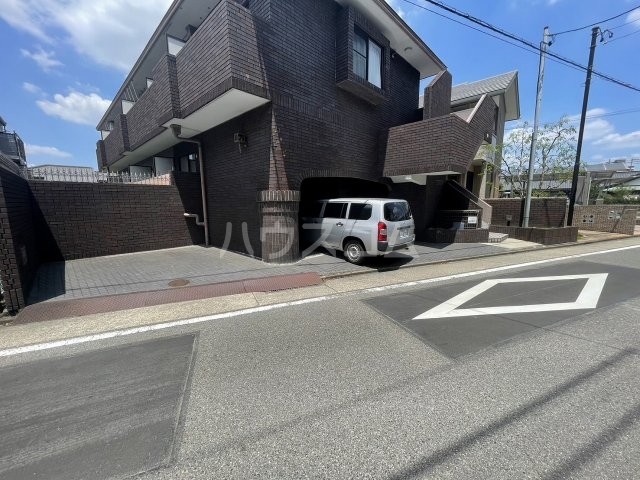 18/26 駐車場