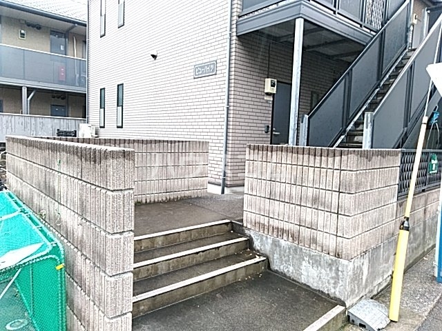 2/5 エントランス