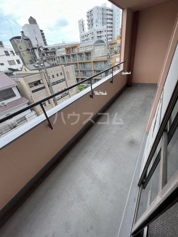 17/27 バルコニー