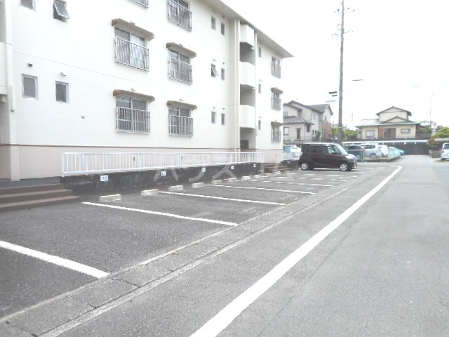 19/24 駐車場