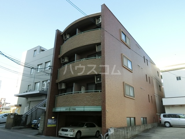 25/30 エントランス