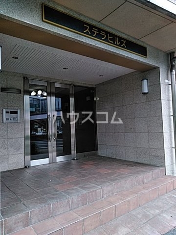 28/30 エントランス