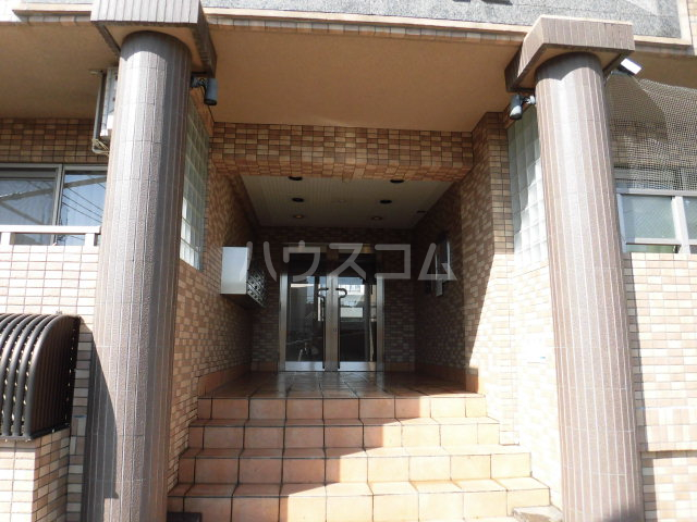 17/27 エントランス