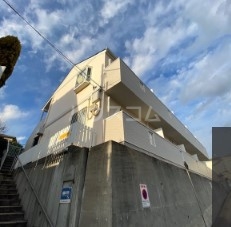 2/4 エントランス