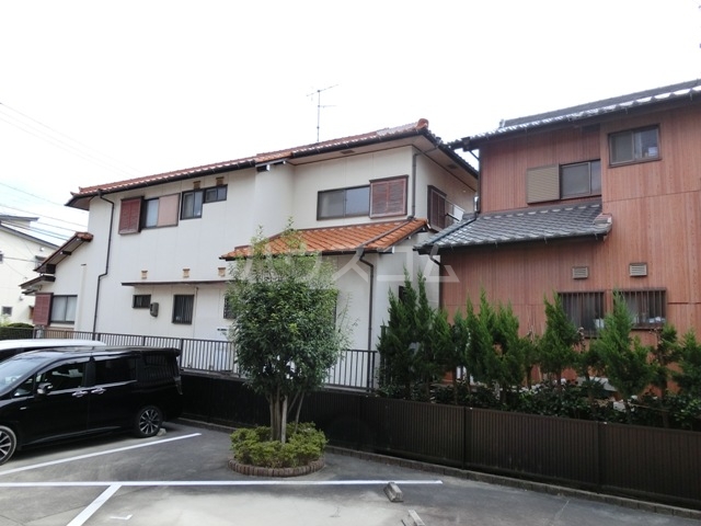 16/22 駐車場