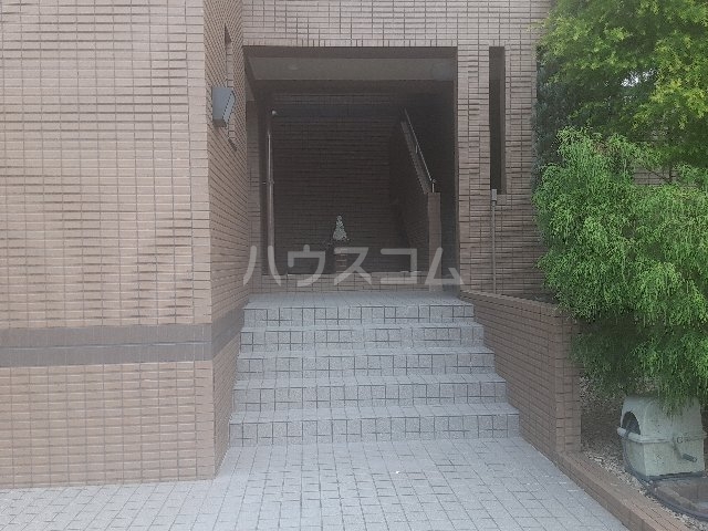 2/10 エントランス
