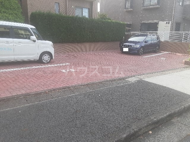 3/10 駐車場