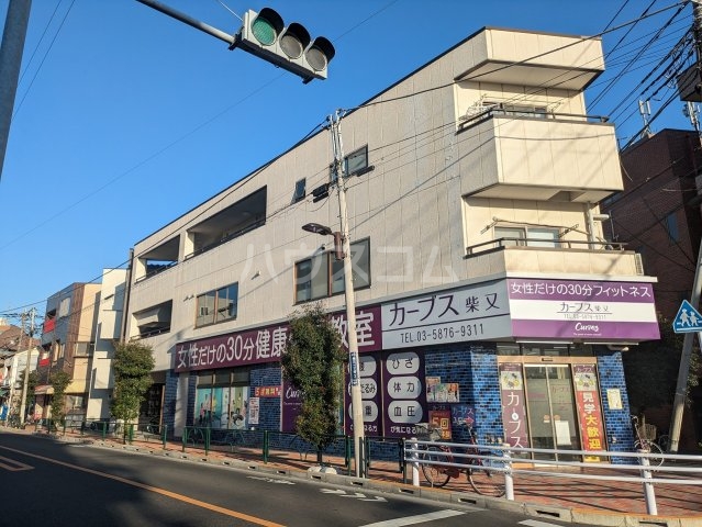 28/30 エントランス