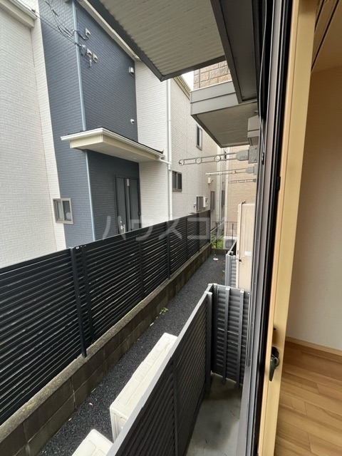 21/30 バルコニー