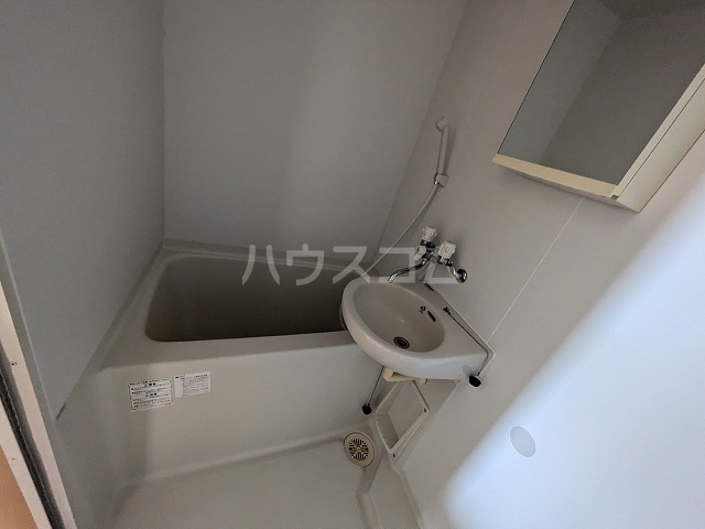 16/30 浴室
