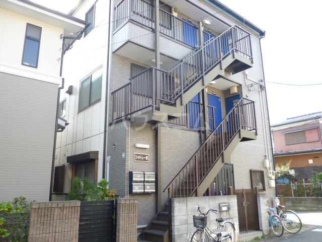 14/17 エントランス