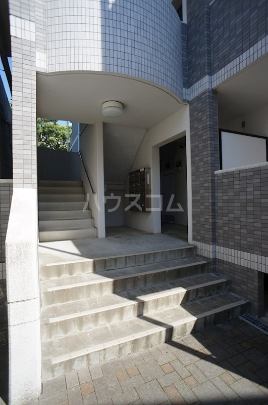 29/30 エントランス