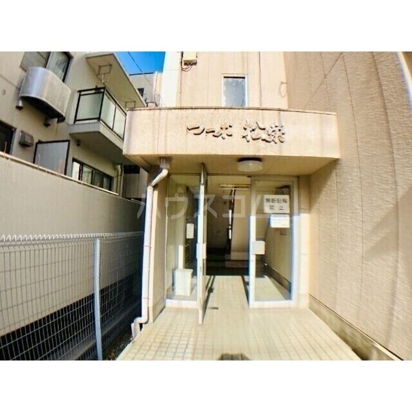 13/16 エントランス