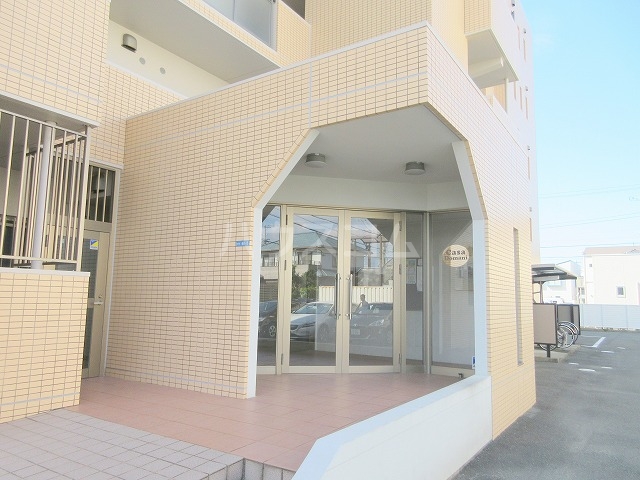 2/5 エントランス