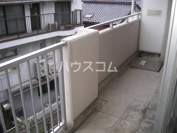 18/28 バルコニー