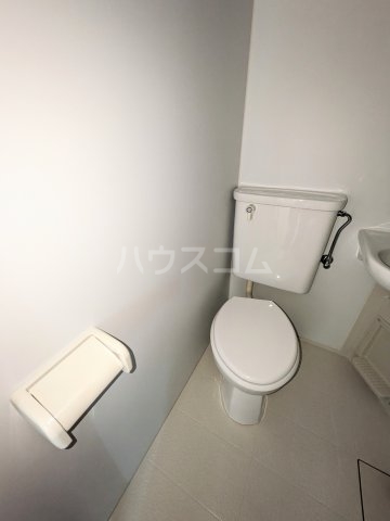 16/27 トイレ