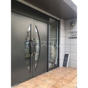2/11 エントランス