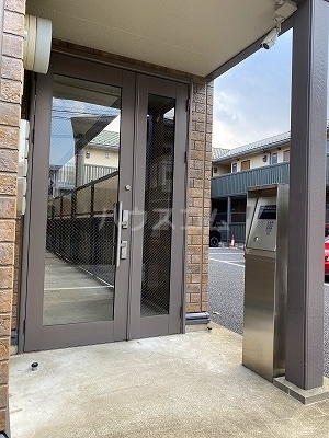 17/22 エントランス