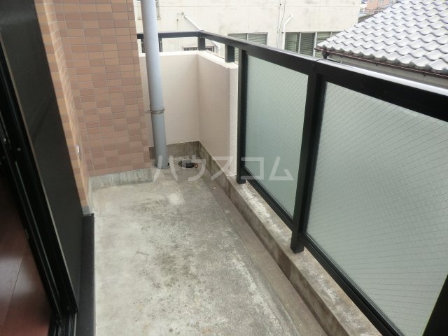 16/27 バルコニー