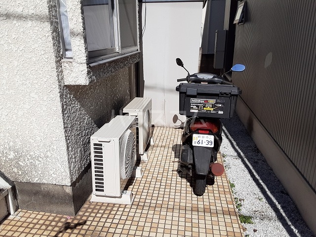 21/28 エントランス