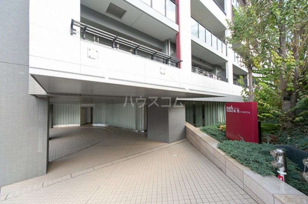 15/16 エントランス