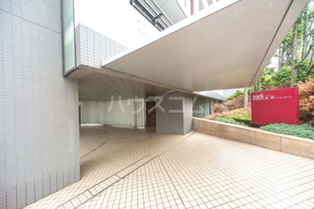 13/15 エントランス