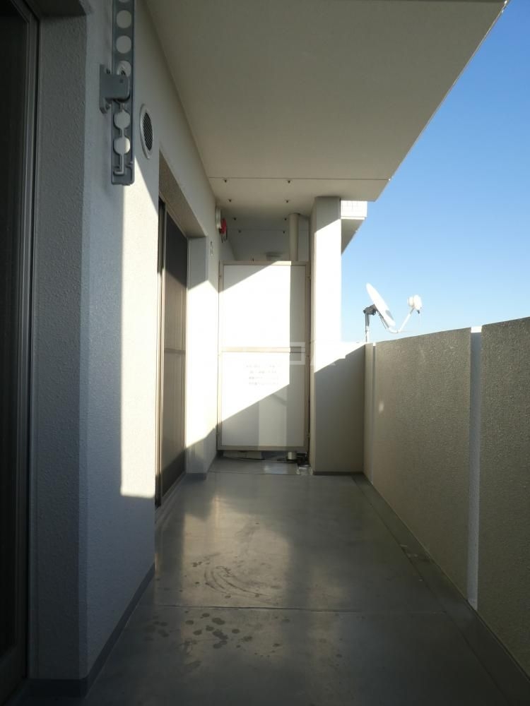 20/28 バルコニー