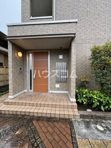 20/26 エントランス