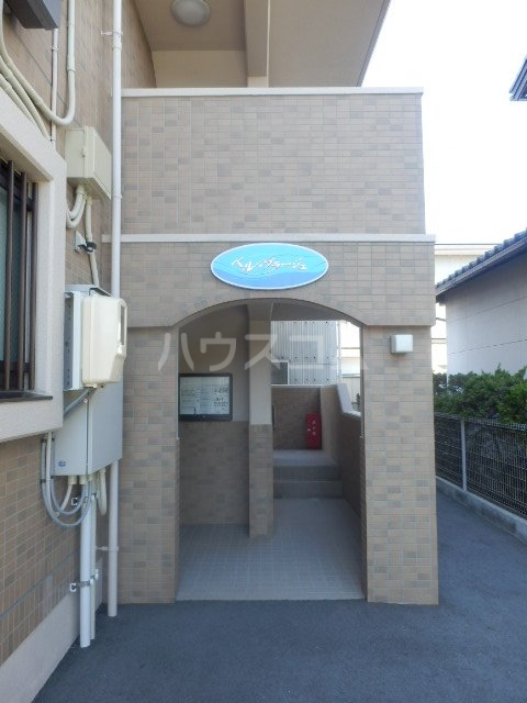 14/25 エントランス