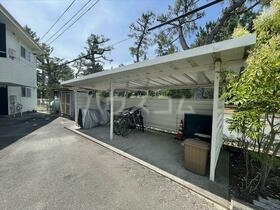 20/30 エントランス