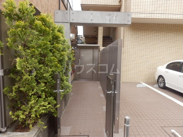 19/28 エントランス