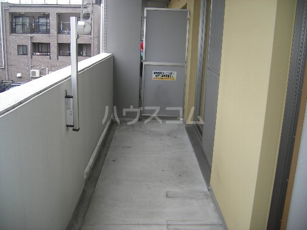 17/26 バルコニー