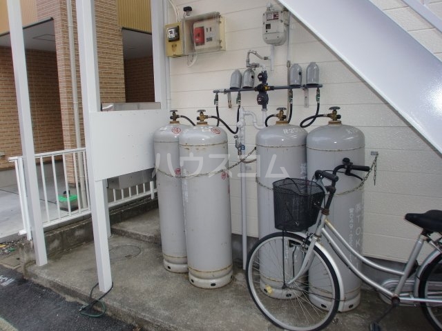 16/19 エントランス