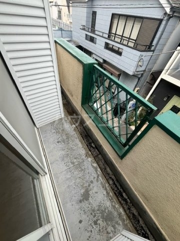 19/30 バルコニー