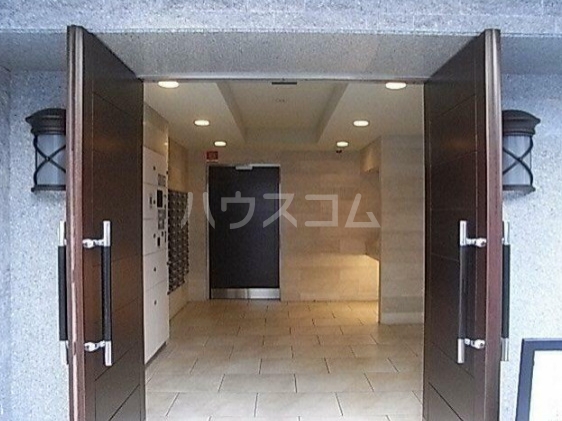 20/22 エントランス