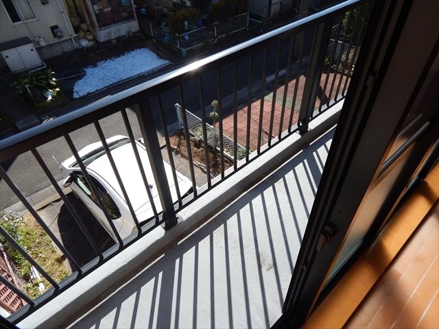 18/27 バルコニー